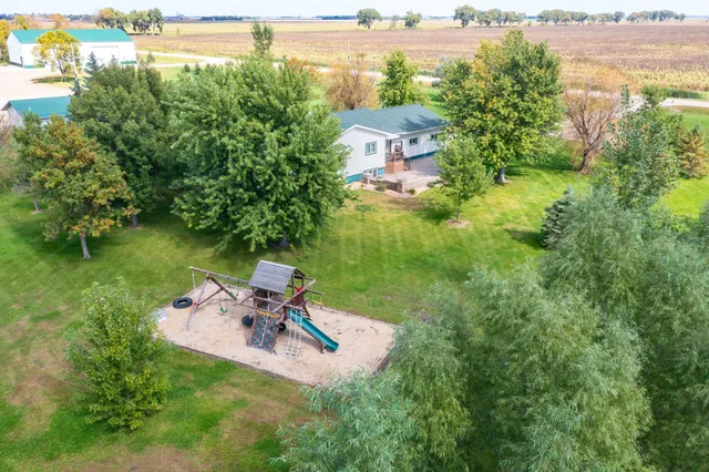 $670,000 | 7775 750th Avenue, Tintah, MN 56583