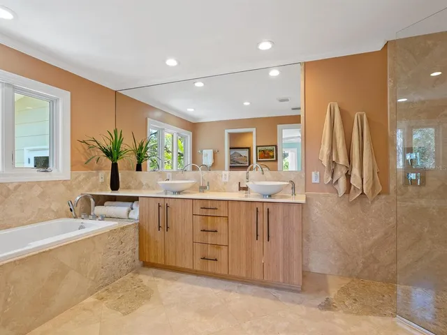 $1,750,000 | 7320 Melaleuca Way, Sarasota, FL 34242