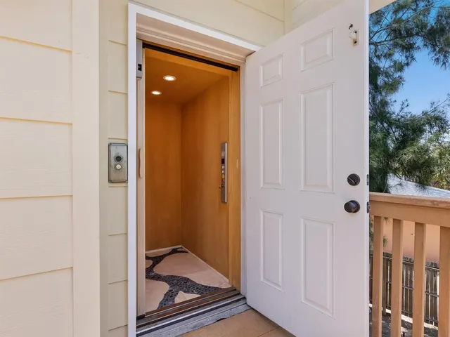 $1,750,000 | 7320 Melaleuca Way, Sarasota, FL 34242