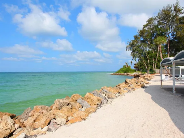 $1,750,000 | 7320 Melaleuca Way, Sarasota, FL 34242