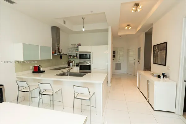 $1,099,000 | 150 Sunny Isles Boulevard, Unit 1TH403, Sunny Isles Beach, FL 33160