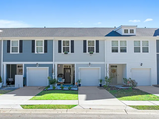 $329,990 | 524 Trotters Lane, Moncks Corner, SC 29461