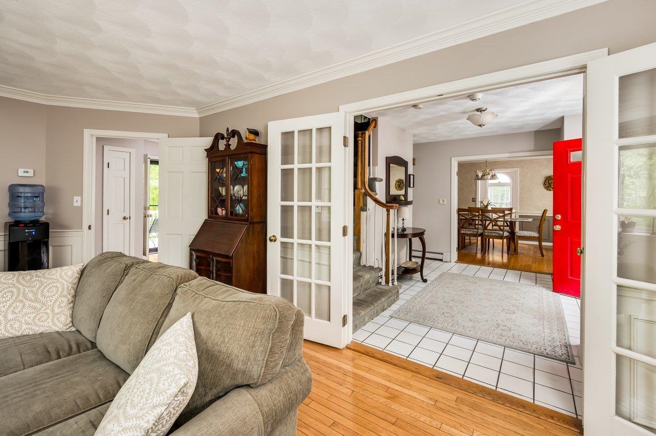 443 Tolend Road Dover, NH 03820 - Photo 11 of 58
