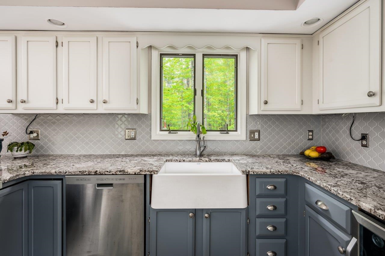 443 Tolend Road Dover, NH 03820 - Photo 13 of 58
