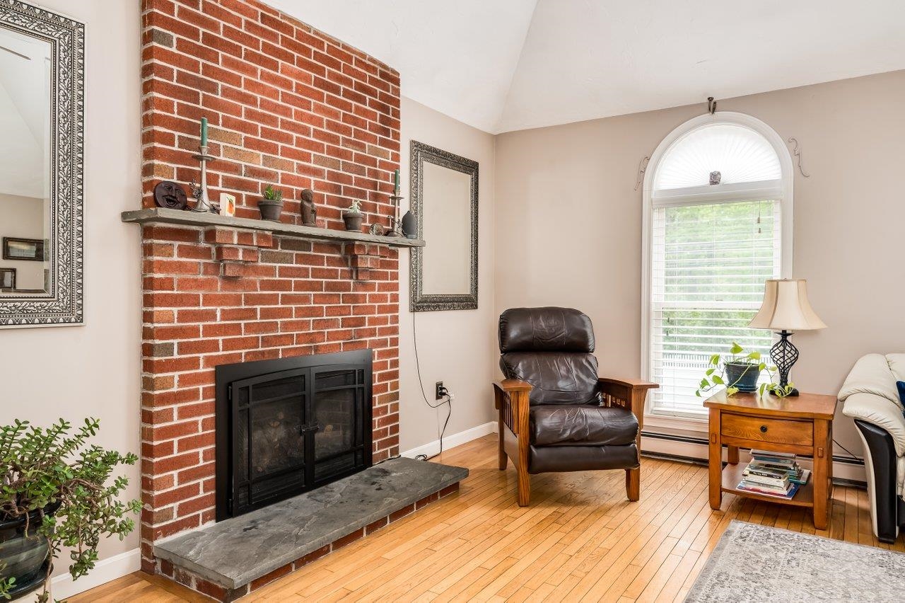 443 Tolend Road Dover, NH 03820 - Photo 6 of 58