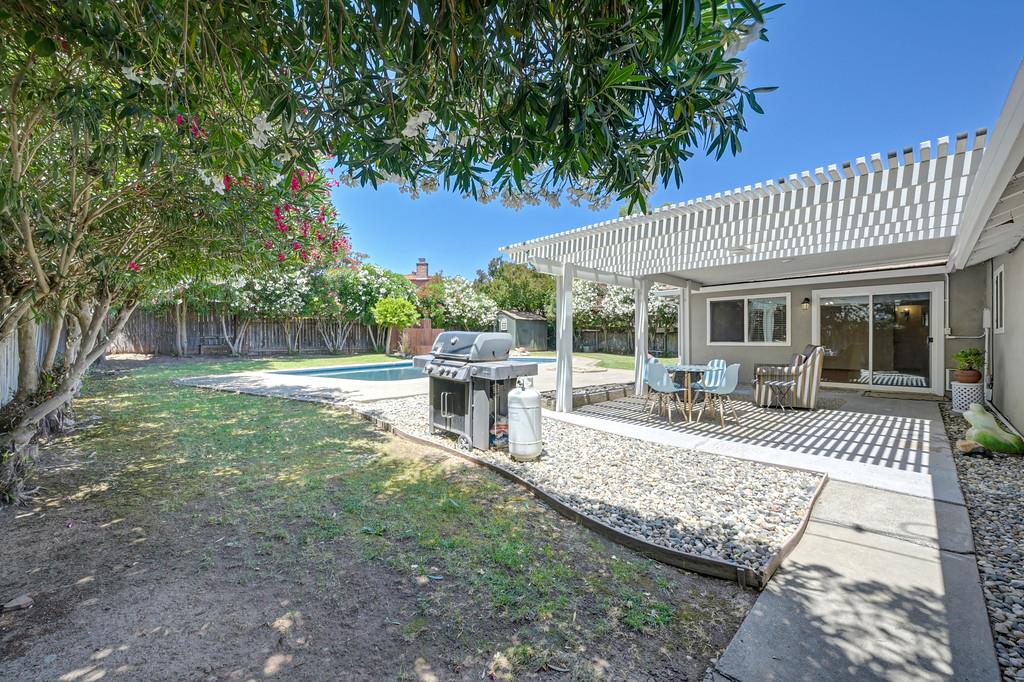 3517 Ronk Way Sacramento, CA 95821 - Photo 64 of 88