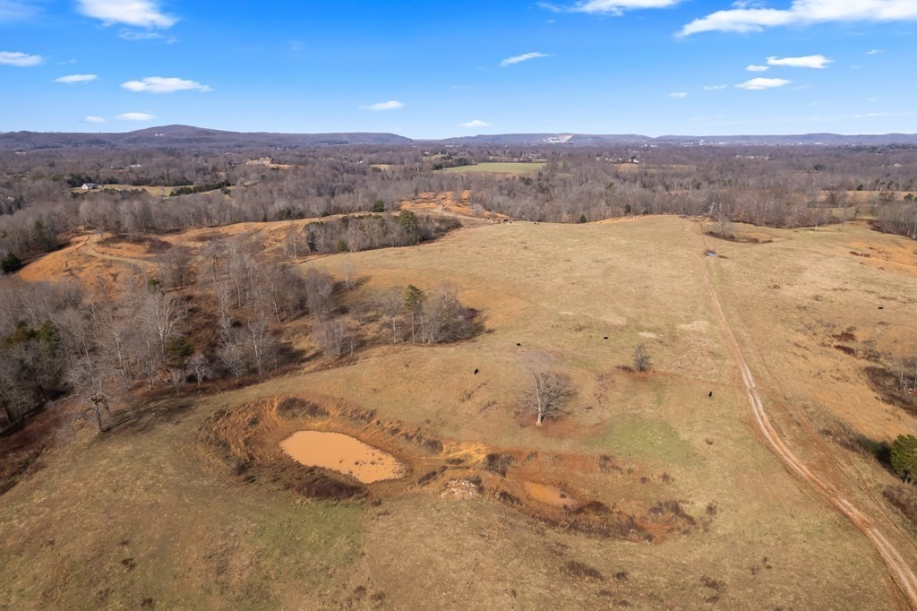 899 Messenger Road Sparta, TN 38583 - Photo 33 of 68 a view of lake and mountain
