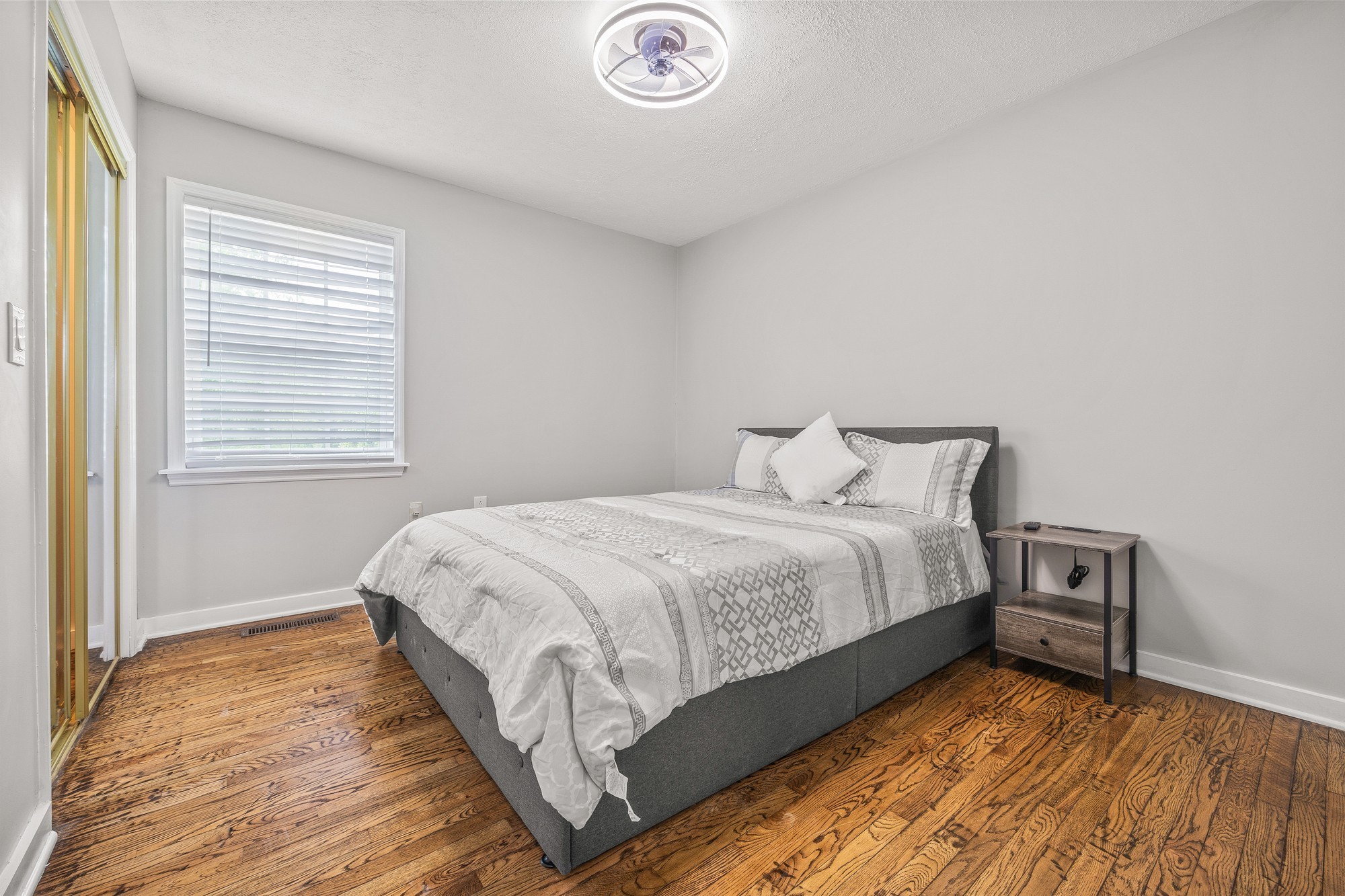 899 Messenger Road Sparta, TN 38583 - Photo 67 of 68 a bedroom with a bed and a window