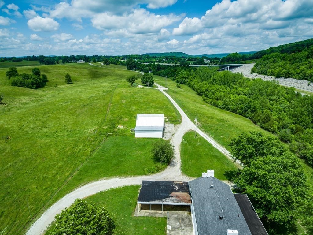 899 Messenger Road Sparta, TN 38583 - Photo 10 of 68 an aerial view of a house
