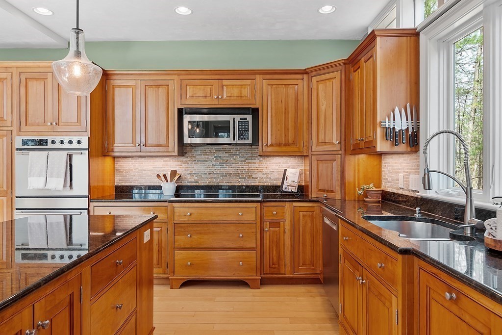 398 Depot Road Boxborough, MA 01719 - Photo 7 of 42 Gallery Image 7