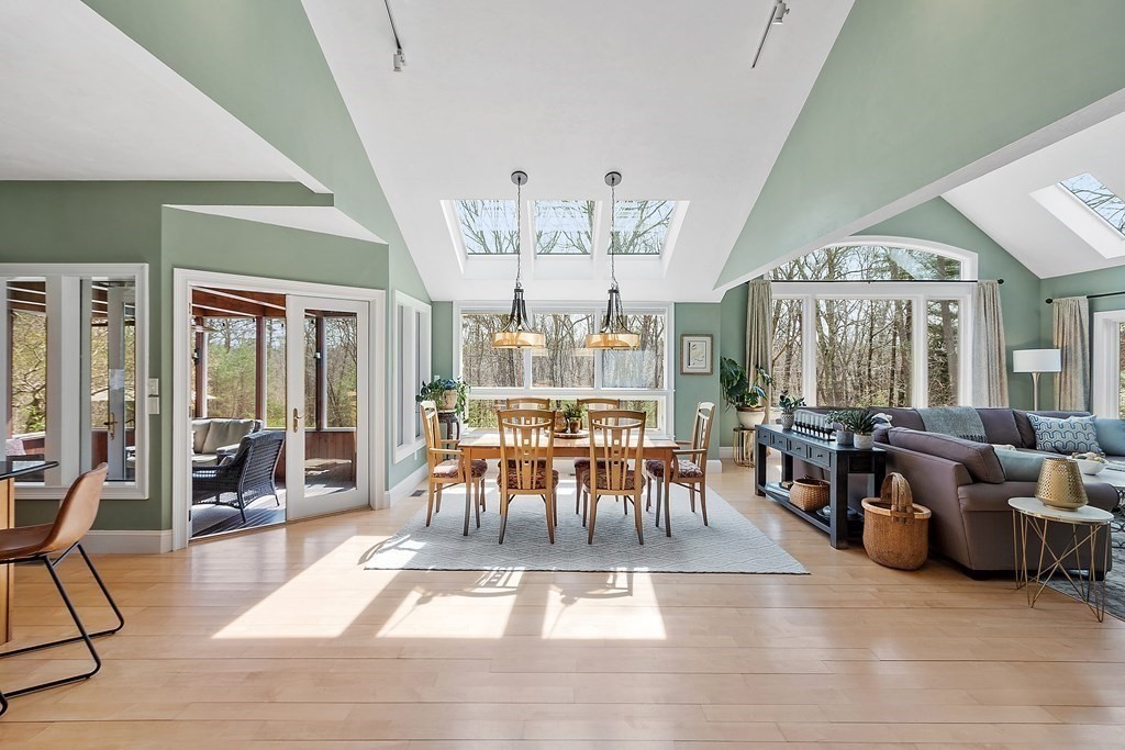 398 Depot Road Boxborough, MA 01719 - Photo 9 of 42 Gallery Image 9