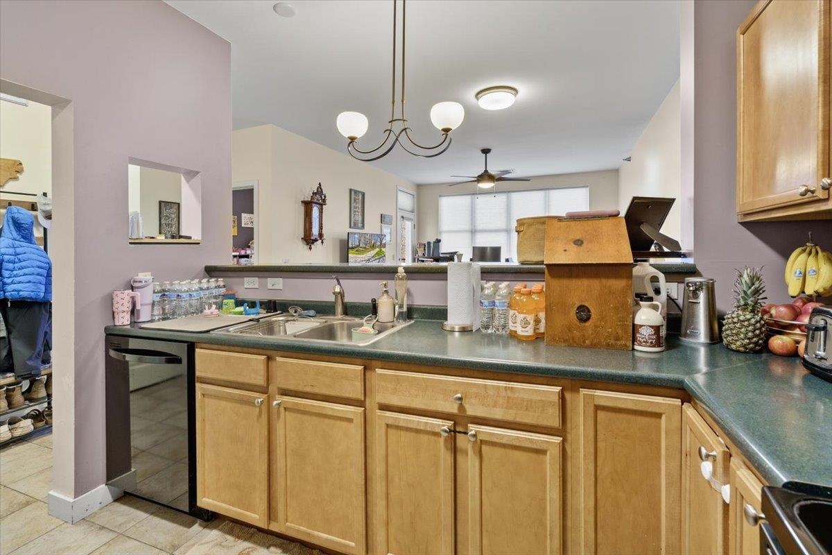 370 Farrell Street, Unit 306 South Burlington, VT 05403 - Photo 5 of 20