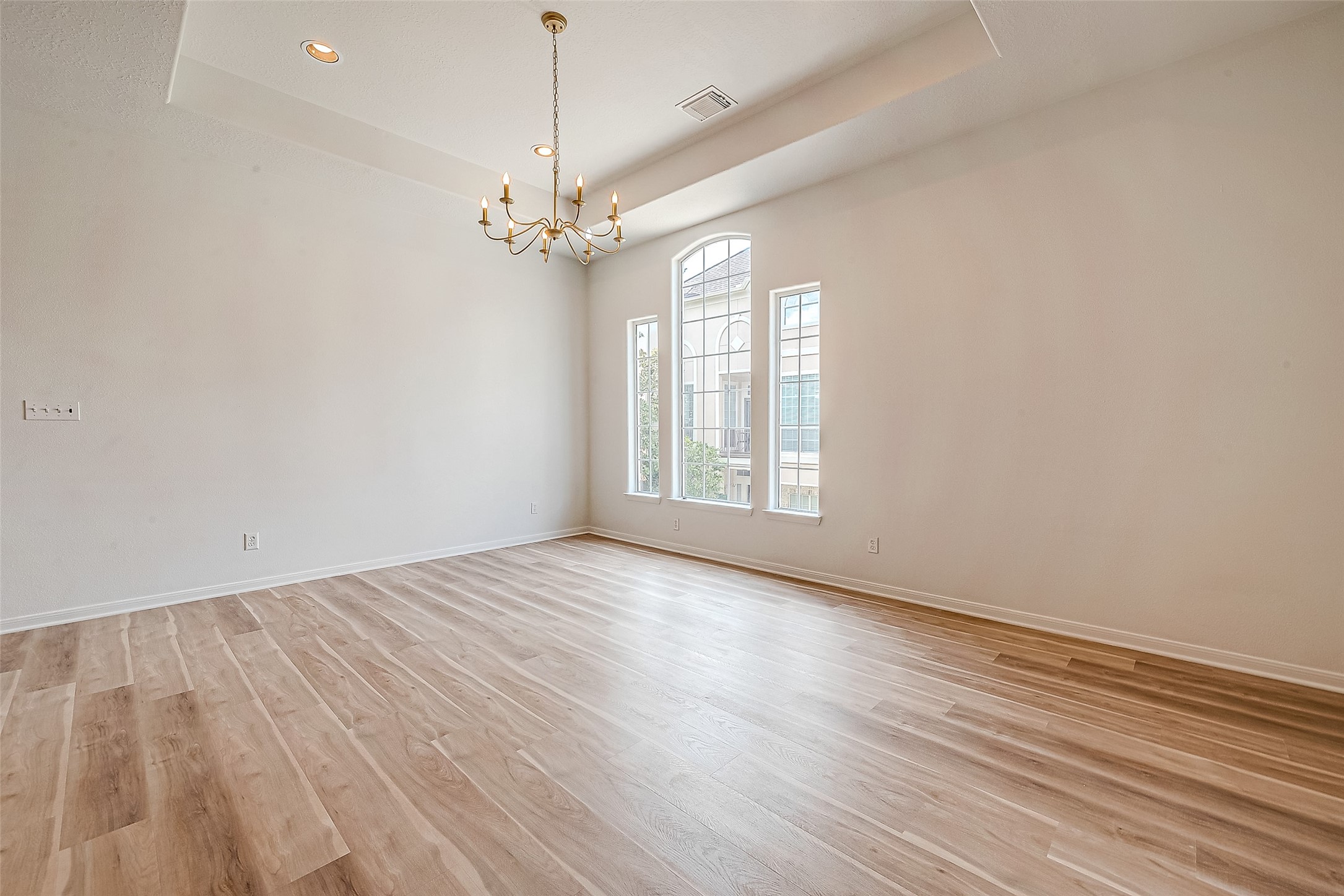 2150 Stacy Knoll Houston, TX 77008 - Photo 15 of 40