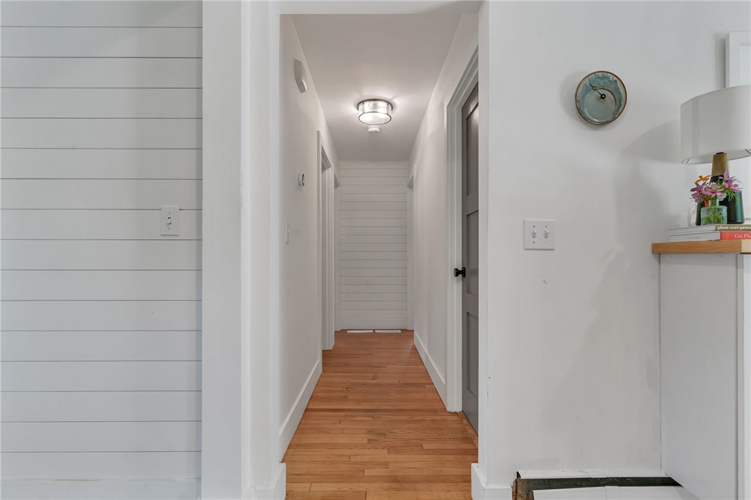 19 Sherwood Road Middletown, RI 02842 - Photo 13 of 31 Gallery Image 13