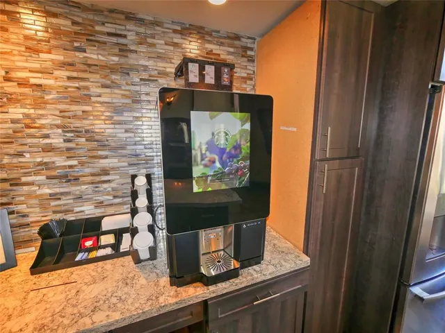 $1,900 | 5353 Space Center Boulevard, Unit B1, Pasadena, TX 77505