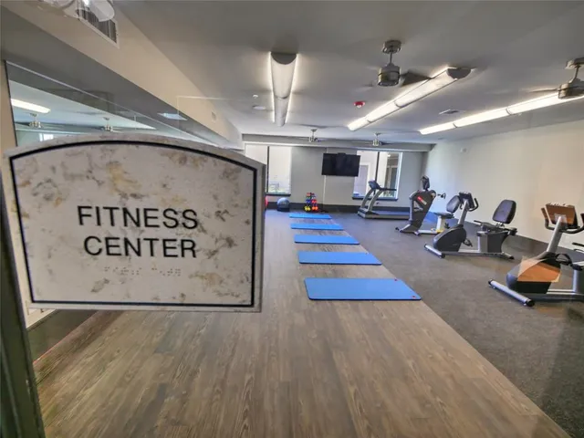 $1,900 | 5353 Space Center Boulevard, Unit B1, Pasadena, TX 77505