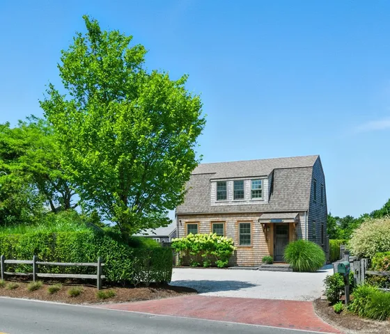 $5,995,000 | 33.5 Vesper Lane, Nantucket, MA 02554