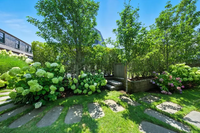 $5,995,000 | 33.5 Vesper Lane, Nantucket, MA 02554