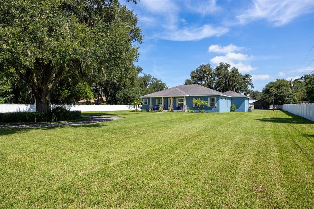 6010 Bob Head Road Plant City, FL 33565 - Photo 2 of 41 Gallery Image 2