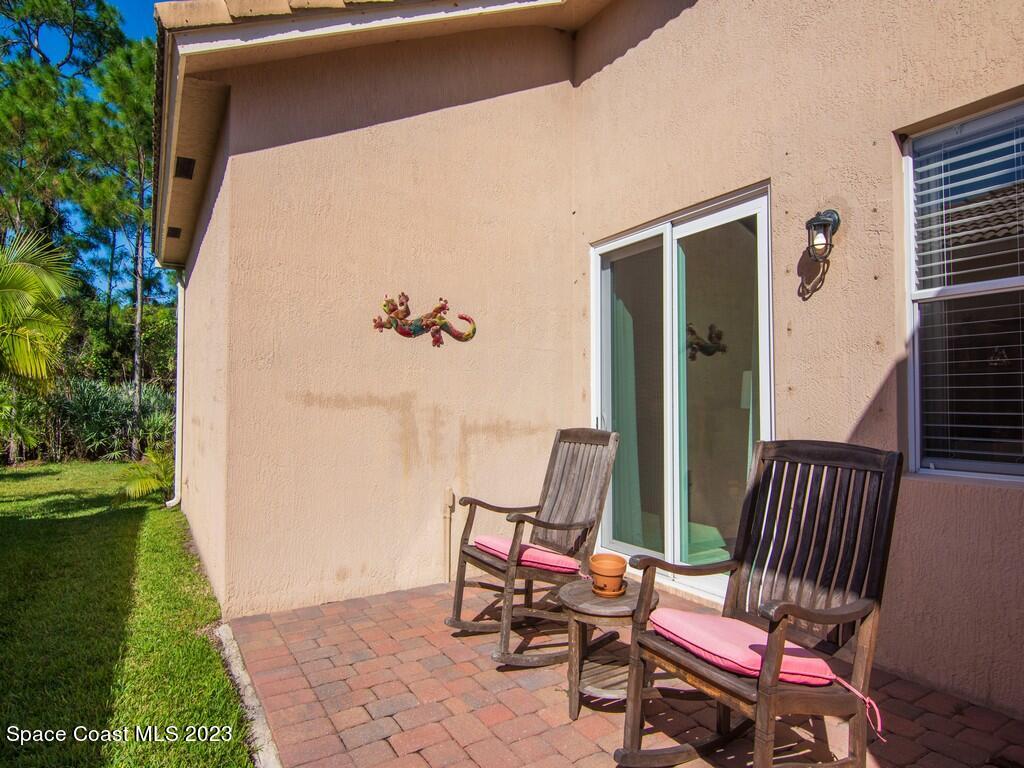 5621 Spanish River Road Fort Pierce, FL 34951 - Photo 19 of 34 a view of a outdoor seating area