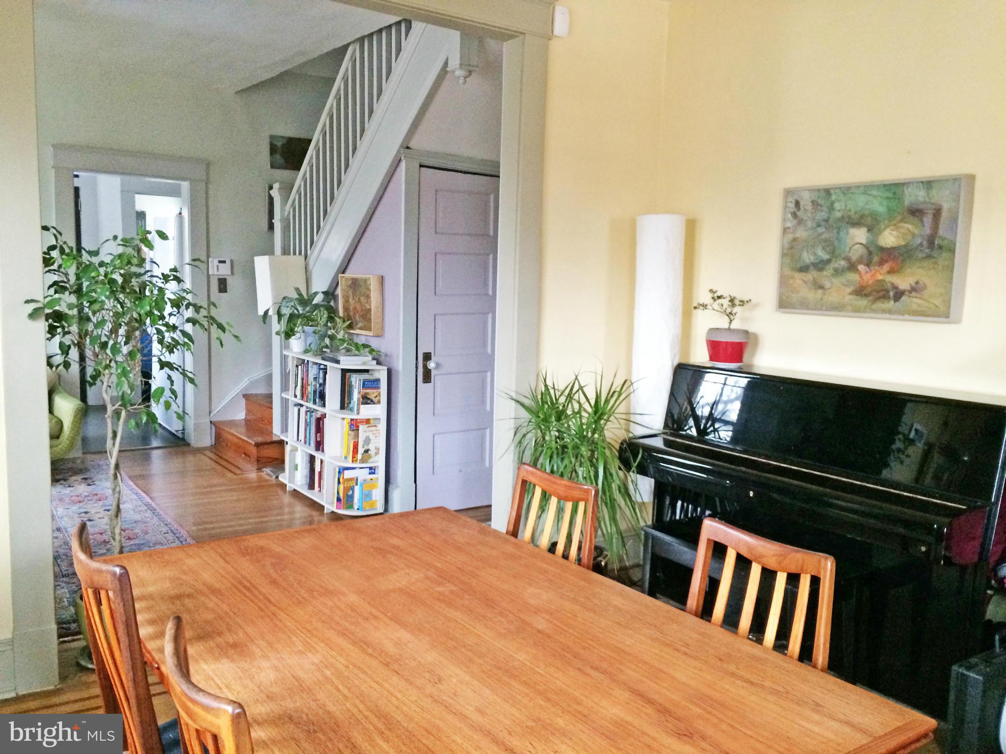 648 North Bend Road Baltimore, MD 21229 - Photo 13 of 30 OPEN AND SPACIOUS