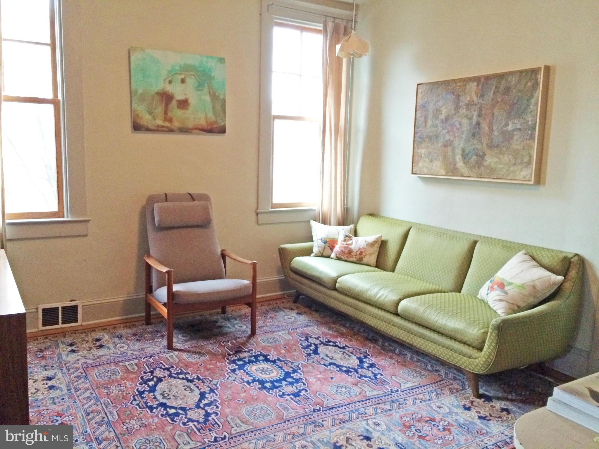 648 North Bend Road Baltimore, MD 21229 - Photo 3 of 30 NICE OPEN FAMILY SPACE