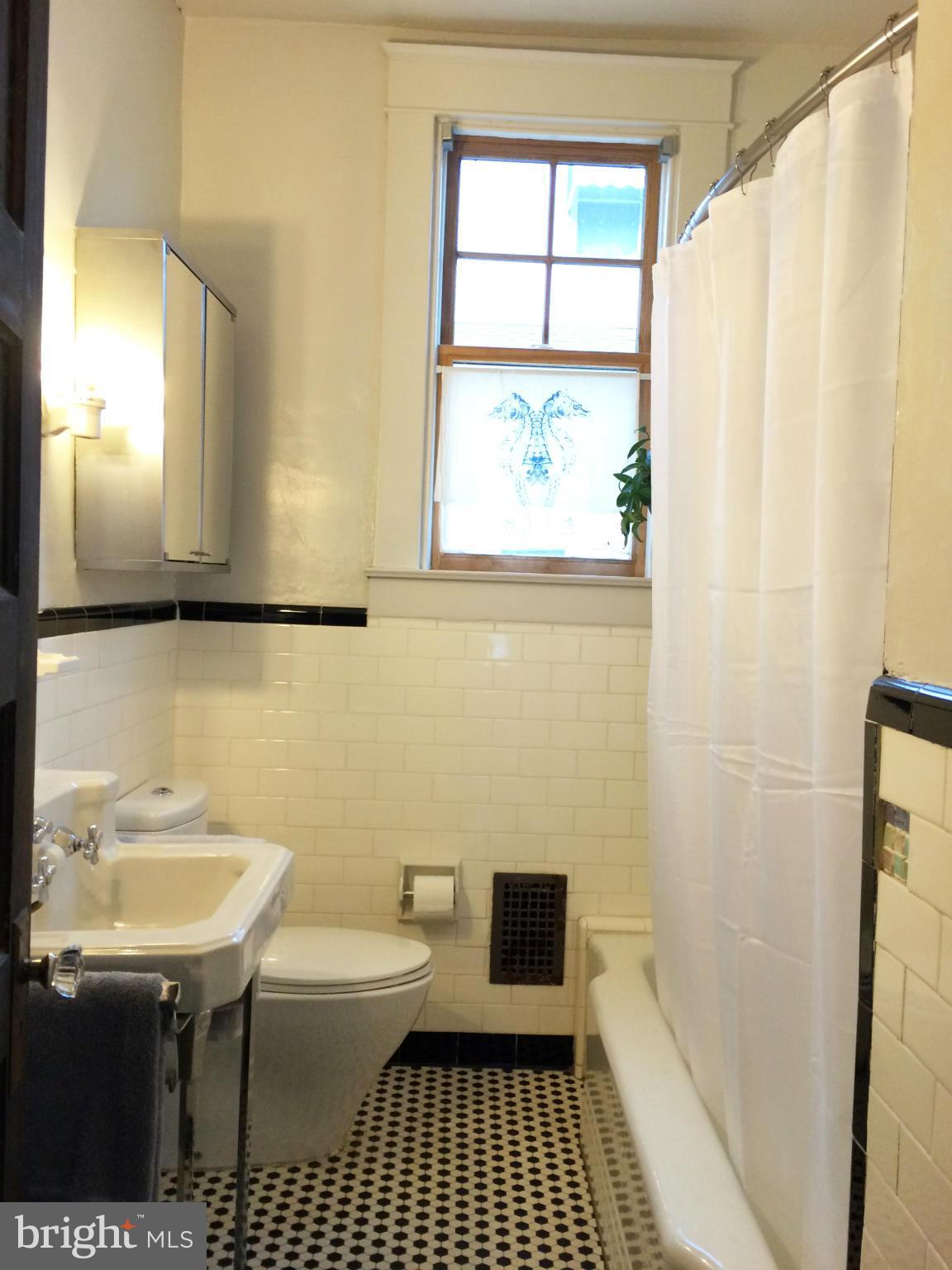 648 North Bend Road Baltimore, MD 21229 - Photo 6 of 30 YOU WILL LOVE THIS BATHROOM
