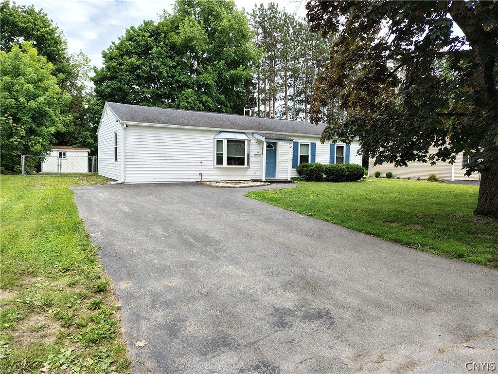 414 Williamsburg Road Utica, NY 13502 - Photo 2 of 35