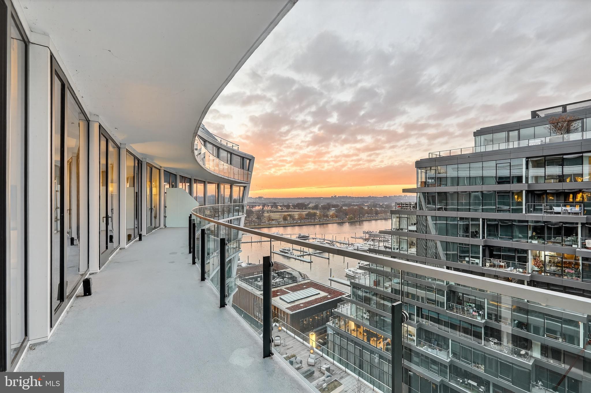 601 Wharf Street Southwest, Unit 1107 Washington, DC 20024 - Photo 7 of 26 a view of balcony with city view