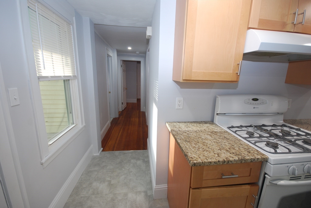 22 Eleanor Road Springfield, MA 01108 - Photo 16 of 42