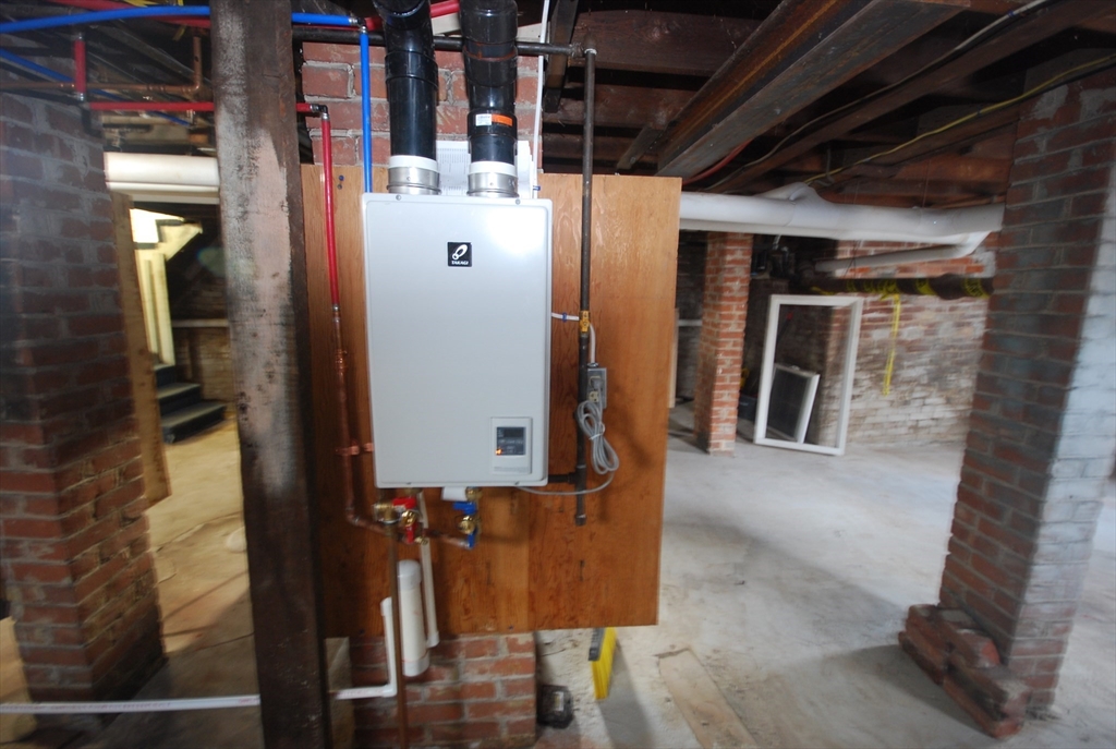 22 Eleanor Road Springfield, MA 01108 - Photo 39 of 42