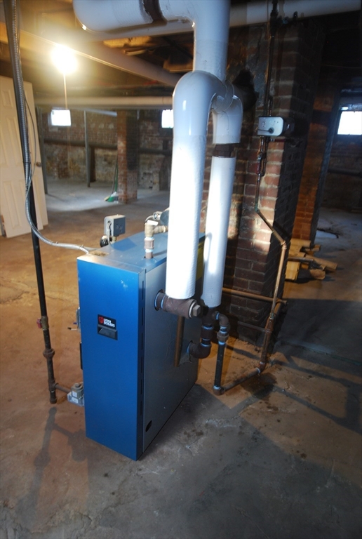 22 Eleanor Road Springfield, MA 01108 - Photo 41 of 42