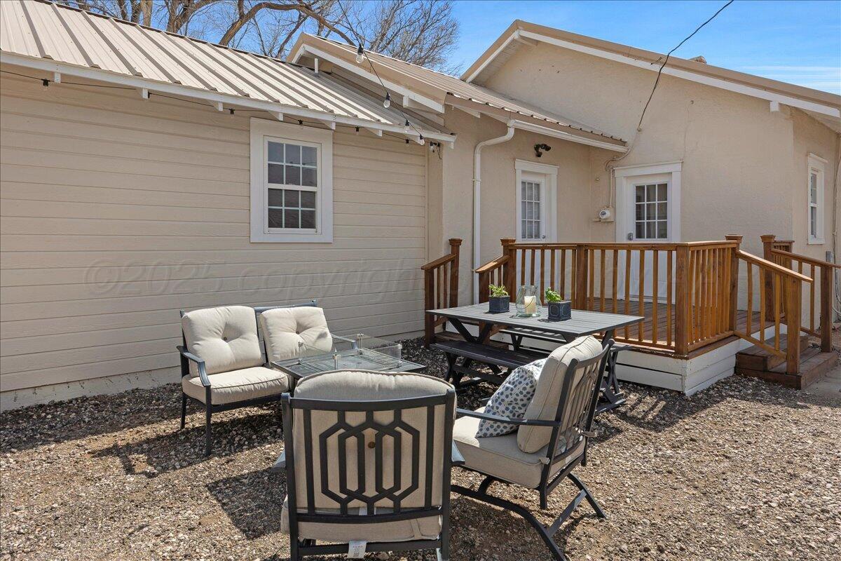 2007 6th Avenue Canyon, TX 79015 - Photo 23 of 33 a outdoor living space with furniture