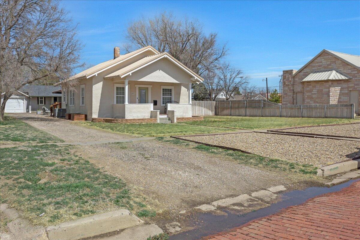 2007 6th Avenue Canyon, TX 79015 - Photo 3 of 33 a front view of a house with a yard