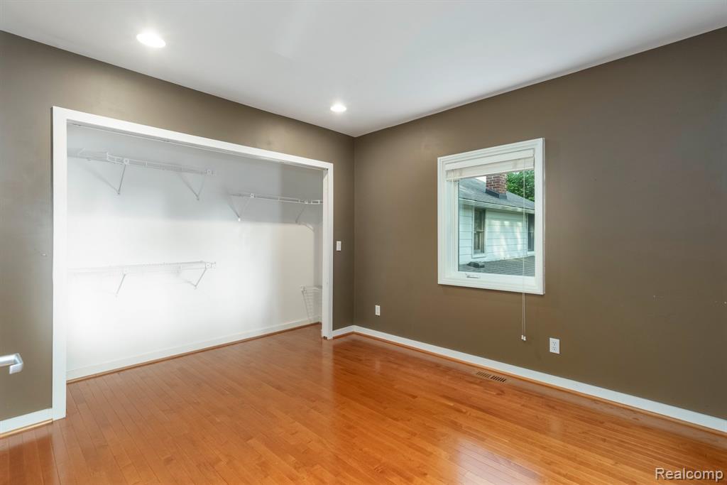 775 Lyle Drive Waterford, MI 48327 - Photo 47 of 63 Gallery Image 47