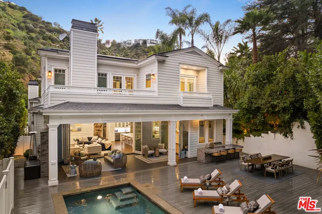 $25,000 | 1836 Laurel Canyon Boulevard, Unit 2, Los Angeles, CA 90046