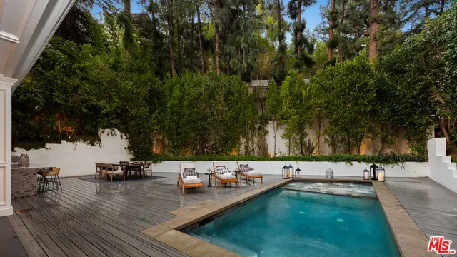 $25,000 | 1836 Laurel Canyon Boulevard, Unit 2, Los Angeles, CA 90046