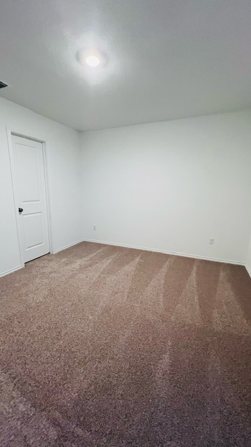 304 The Bad Way Jarrell, TX 76537 - Photo 20 of 26 a view of room