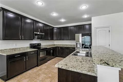 $310,000 | 563 Ponderosa Drive, Ponchatoula, LA 70454