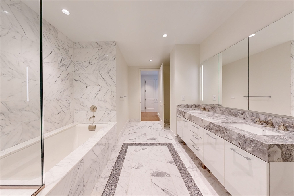 240 Devonshire Street, Unit 5909 Boston, MA 02110 - Photo 10 of 42