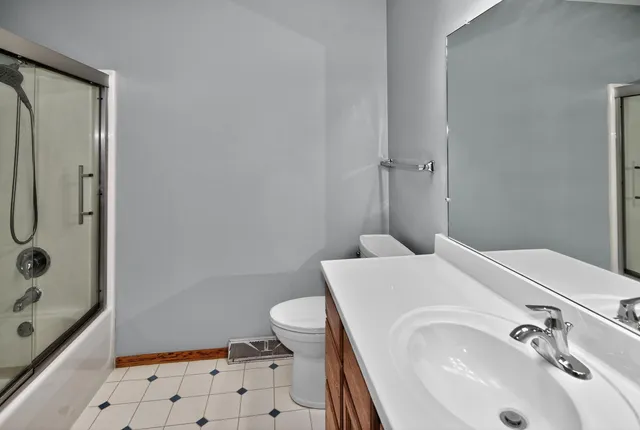 $509,900 | 7258 Countryside Court, Franklin, WI 53132