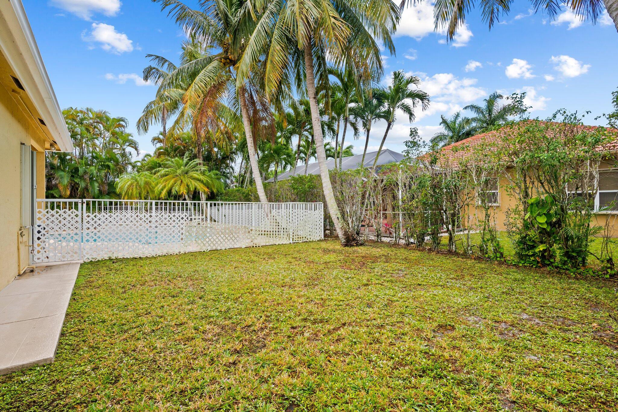 21255 Falls Ridge Way Boca Raton, FL 33428 - Photo 27 of 50 Backyard