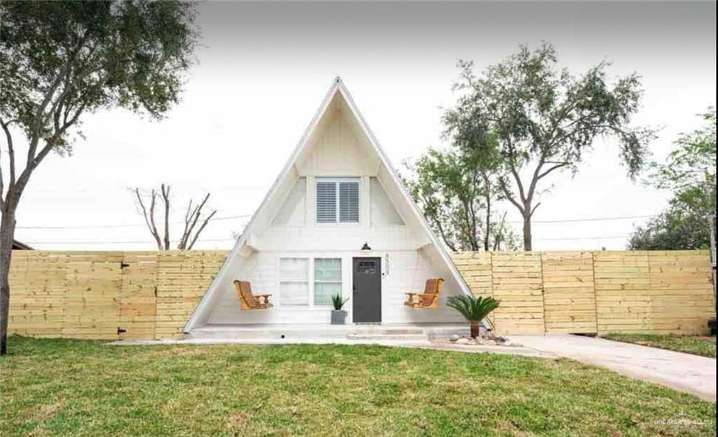 4509 West Gardenia Ave  