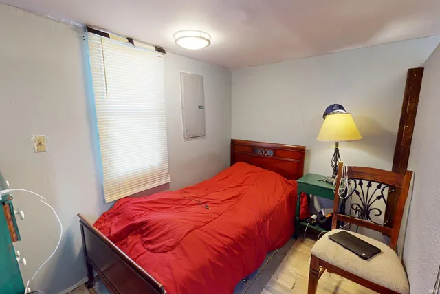 $110,000 | 2412 South B Street, Elwood, IN 46036