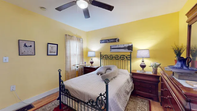 $110,000 | 2412 South B Street, Elwood, IN 46036