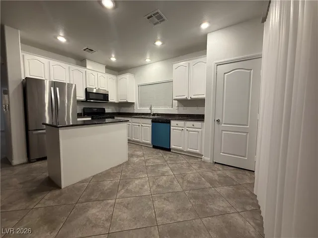 $2,250 | 661 Newquay Court, Las Vegas, NV 89178