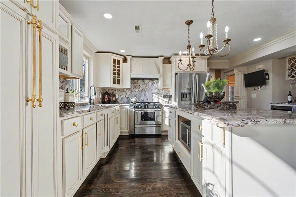 8430 Kickapoo Street De Soto, KS 66018 - Photo 14 of 62