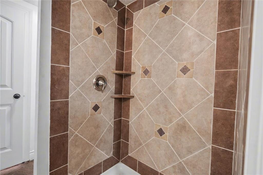 8430 Kickapoo Street De Soto, KS 66018 - Photo 36 of 62