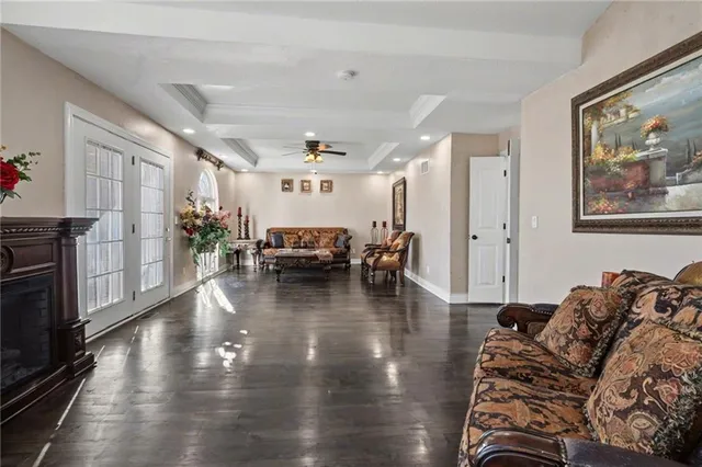 $527,000 | 8430 Kickapoo Street, De Soto, KS 66018