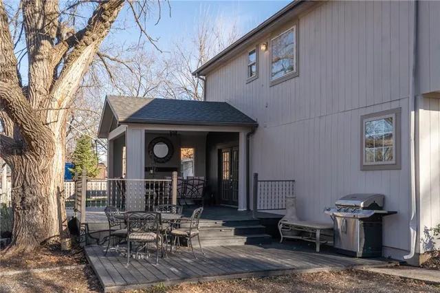 $527,000 | 8430 Kickapoo Street, De Soto, KS 66018